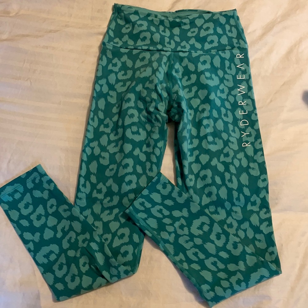 Cheetah print turquoise color, size small